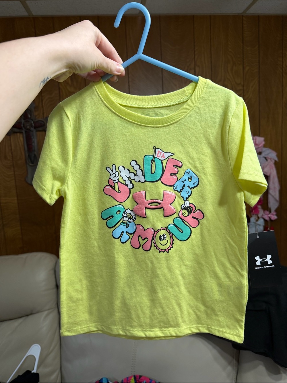 Under Armour Girls Neon Yellow Graphic Short Sleeve Tee